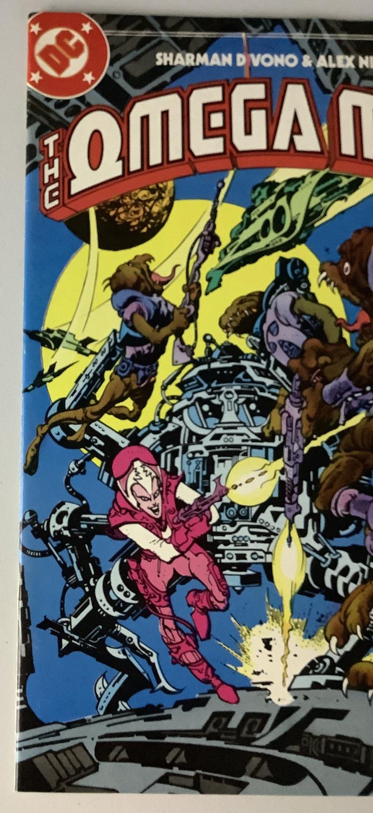Omega Men #21 DC Comics 1984 Sci-Fi Adventure