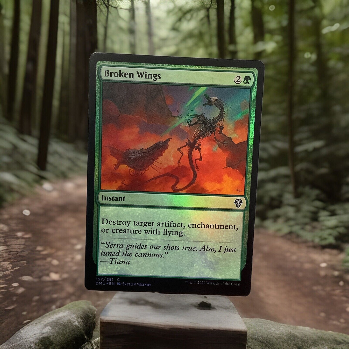 Broken Wings Foil DMU #157 from Dominaria United.