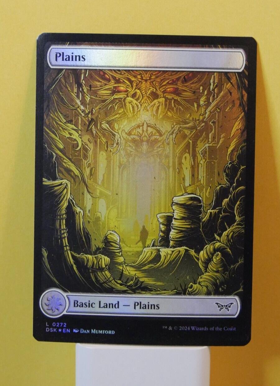 Plains DSK 272 Foil Extended Art Magic the Gathering basic land card.
