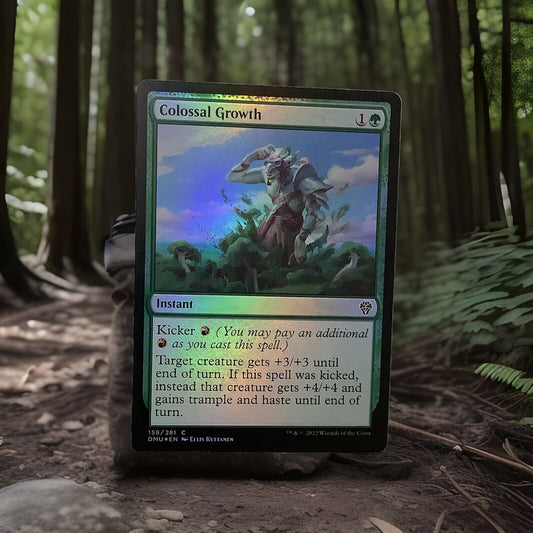 MTG DMU: Colossal Growth (Instant) Dominaria United 158/281 Foil Common