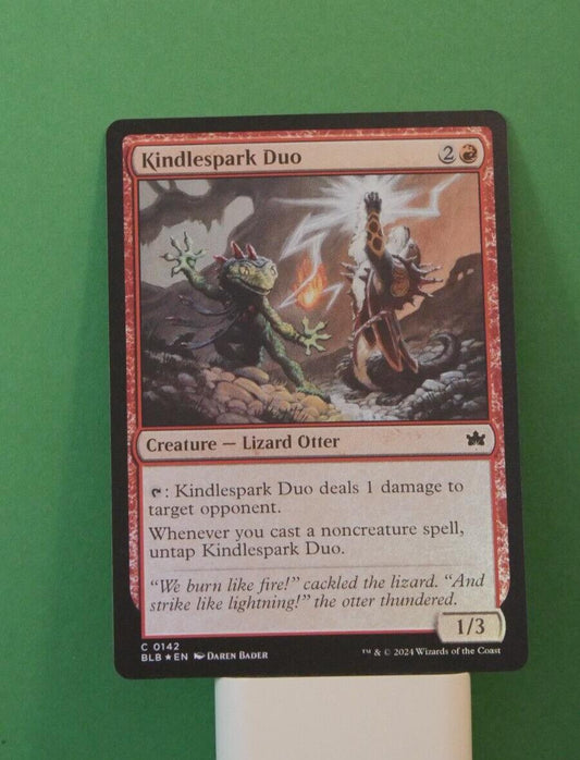 Kindlespark Duo BLB 142 Foil MTG Lizard Otter creature card