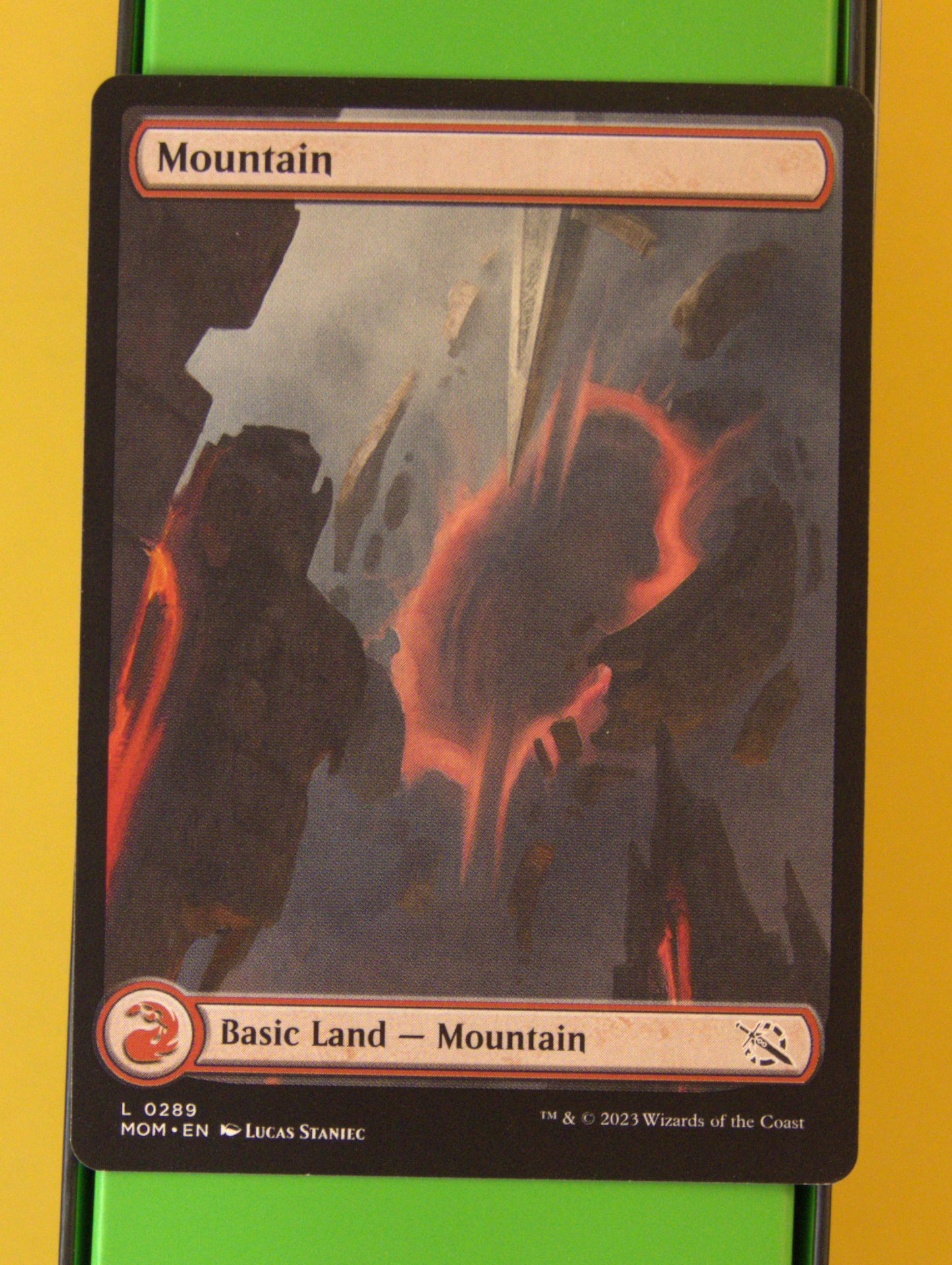 Mountain Extended Art from March of the Machine, card #289.
