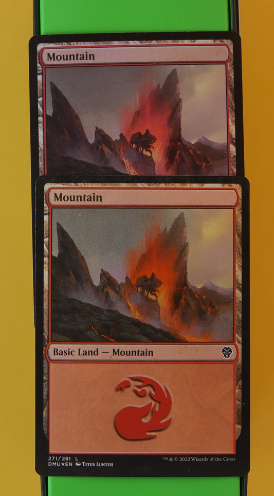 Mountain Foil 271/281 MTG card (DMU Dominaria United)
